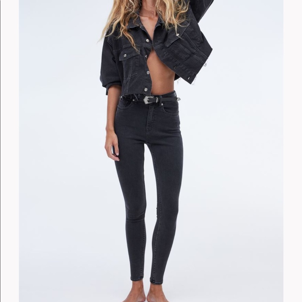 H&M Denim High Waist Ankle Jean Size 27 | Distressed Grey Denim